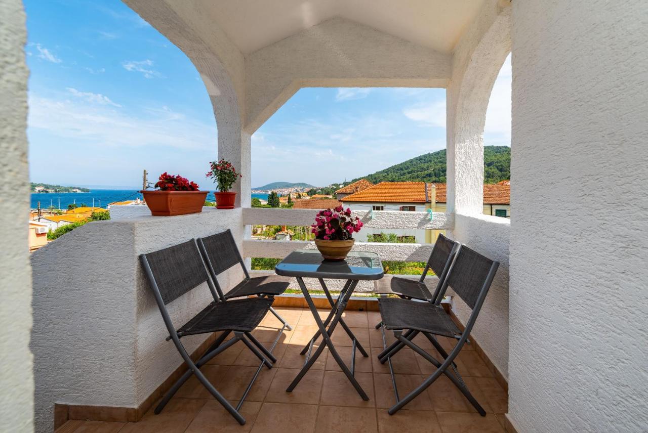Apartman Dunatov Preko Bagian luar foto